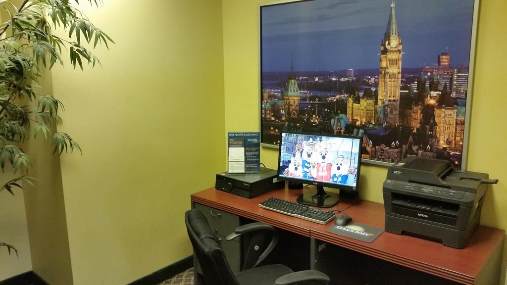 Days Inn By Wyndham Ottawa Airport Luaran gambar