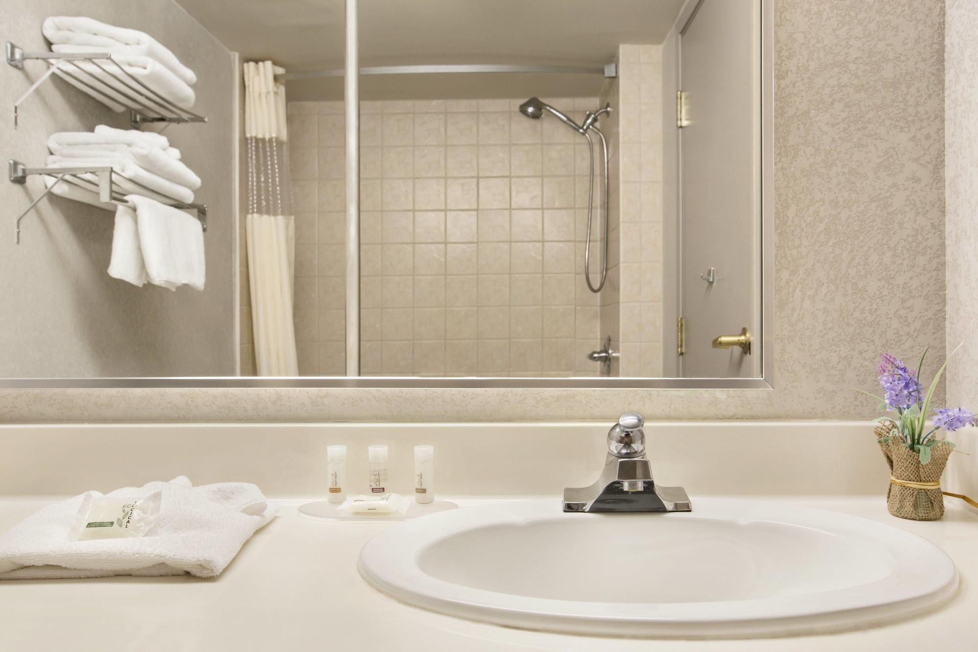 Days Inn By Wyndham Ottawa Airport Luaran gambar