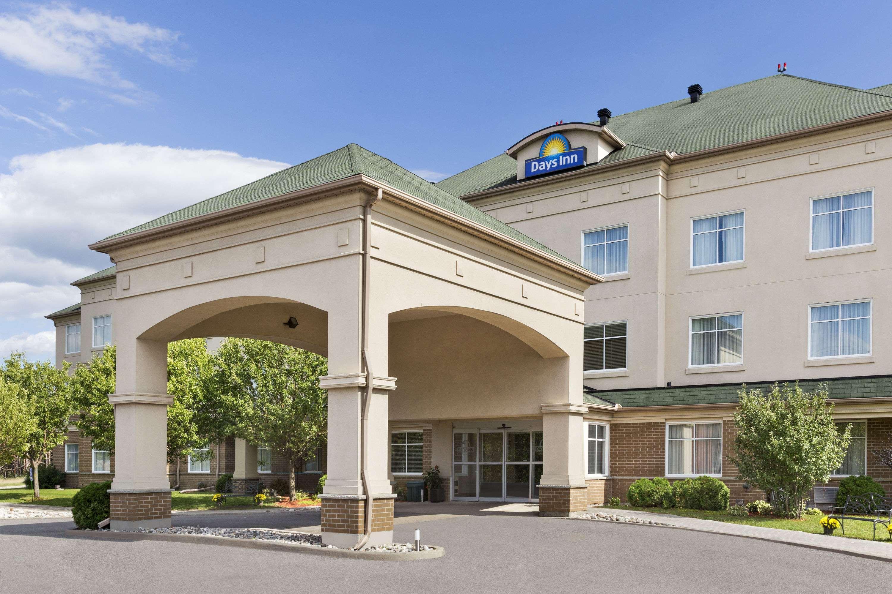 Days Inn By Wyndham Ottawa Airport Luaran gambar