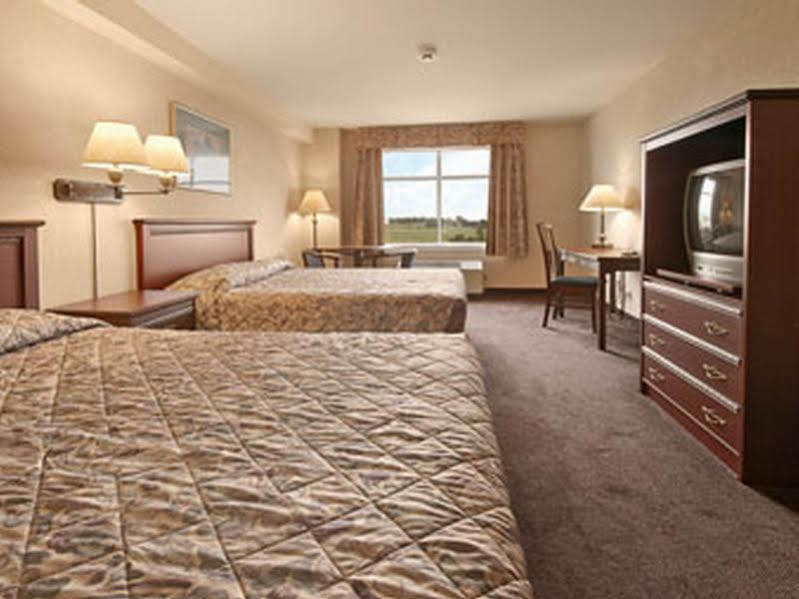 Days Inn By Wyndham Ottawa Airport Luaran gambar